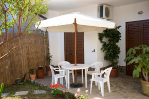  Apartment Rose e Fiori Sardegna  Сан Приамо